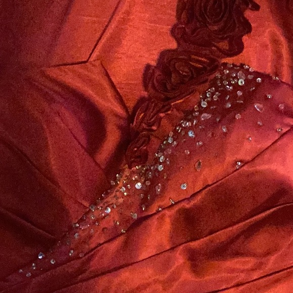 Flirt by Maggie Sottero Red Rose One Shoulder Ruched Prom Dress Size 10 - Picture 3 of 10